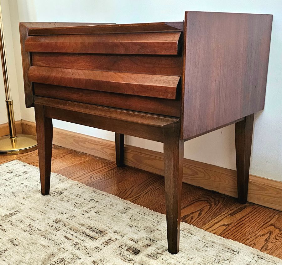 Mid-Century Modern Lane First Edition Scandia Nightstand / Side Table