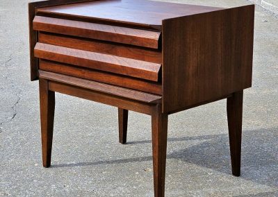 FOR SALE MID CENTURY MODERN LANE FIRST EDITION NIGHTSATND SIDE TABLE 4